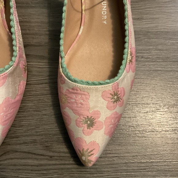 Chinese Laundry Slingbacks - Picture 2 of 5